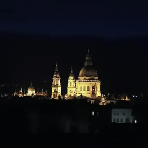 https://panorama-apartment-budapest-1075.inbudapesthotels.com