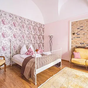 https://astronomical-clock-suite-by-ruterra.praguehotelsweb.com